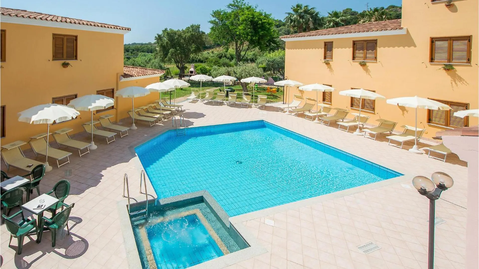 Trilo Apartment Orosei 0*,