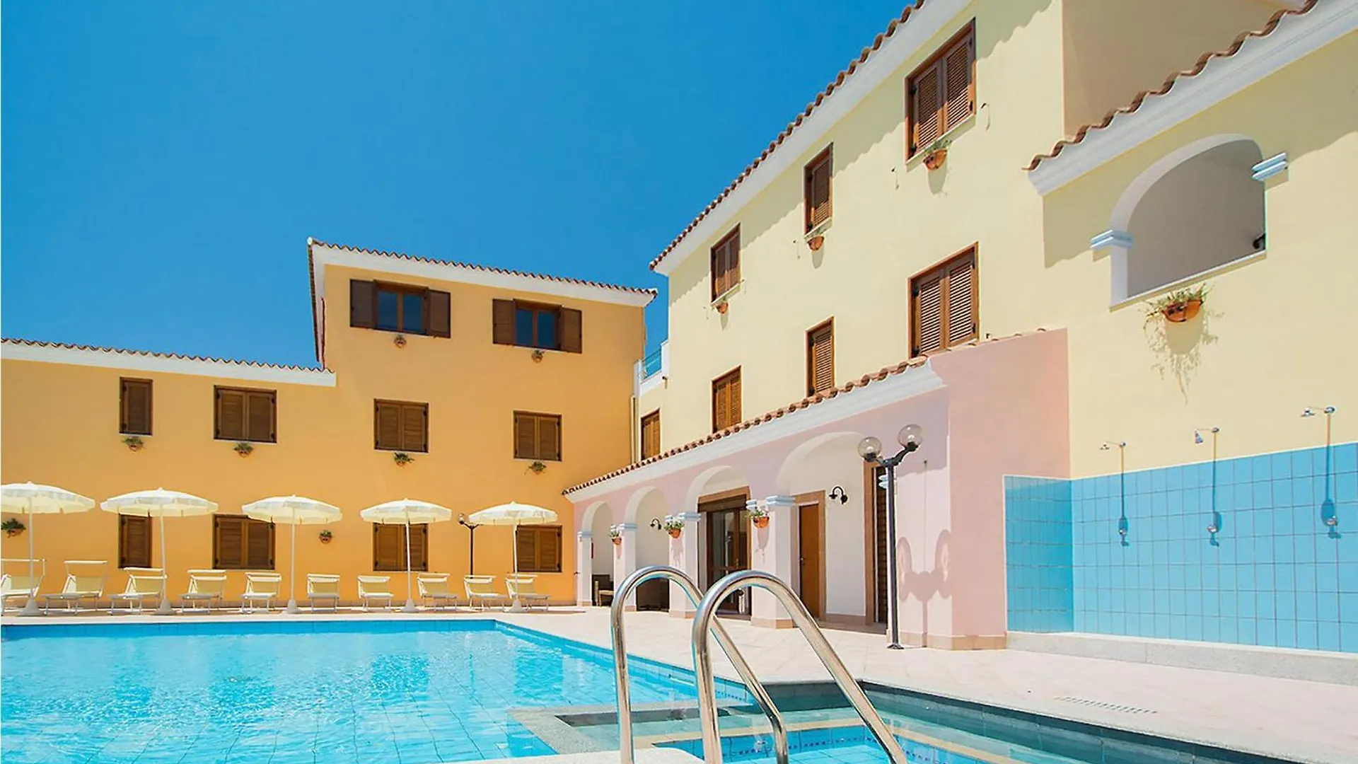 Trilo Apartment Orosei 0*,  Italy