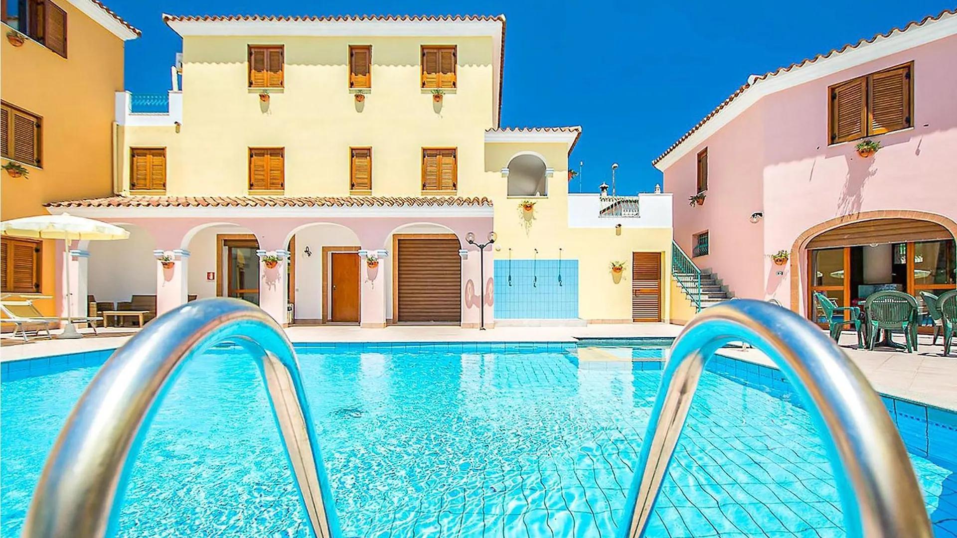 Trilo Apartment Orosei Italy